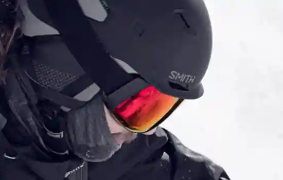 Skibrillenintegration im Helm