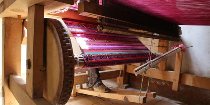 Webstuhl von Unten in Guatemala